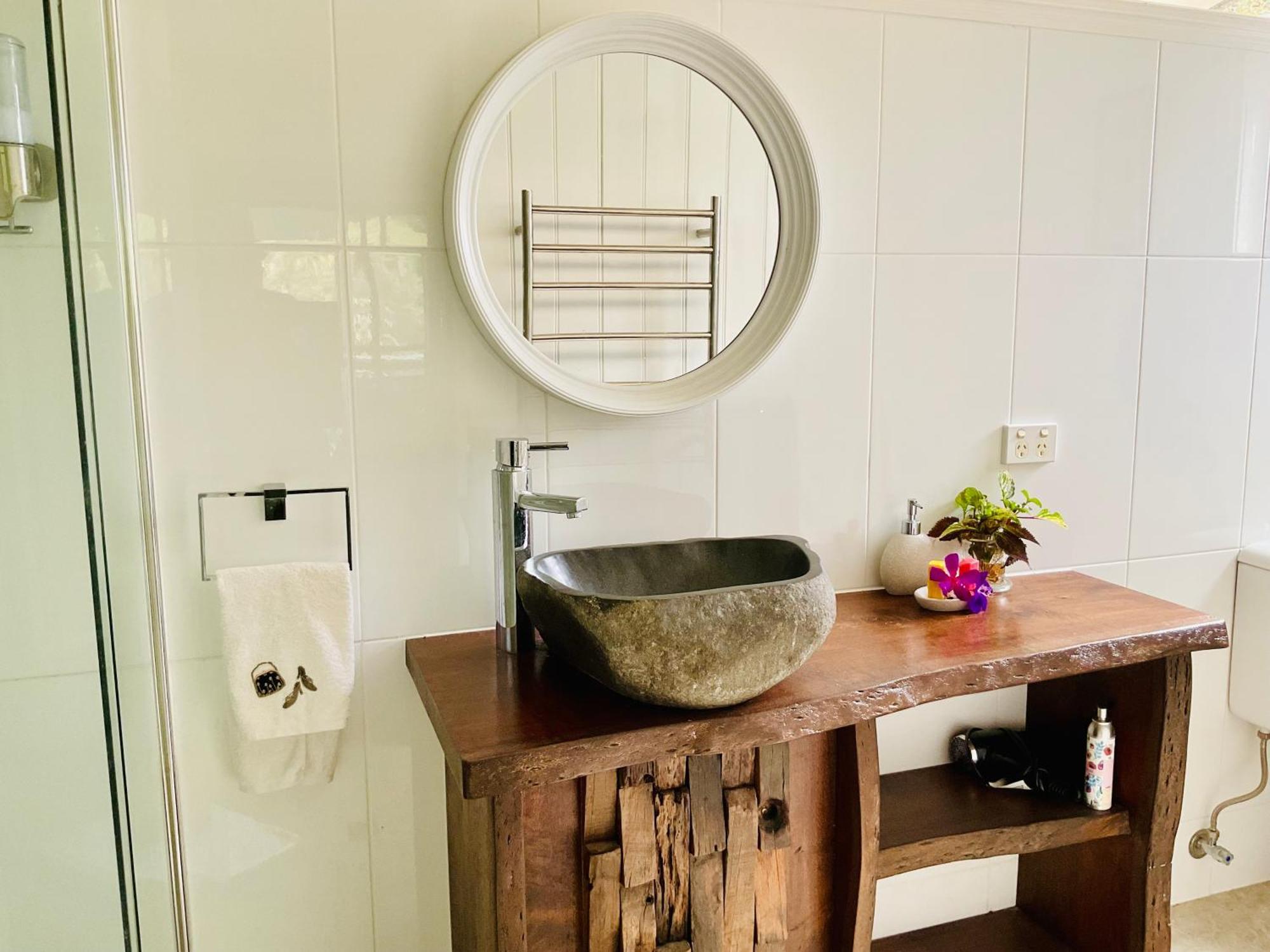 Manuka Getaway Apartment
